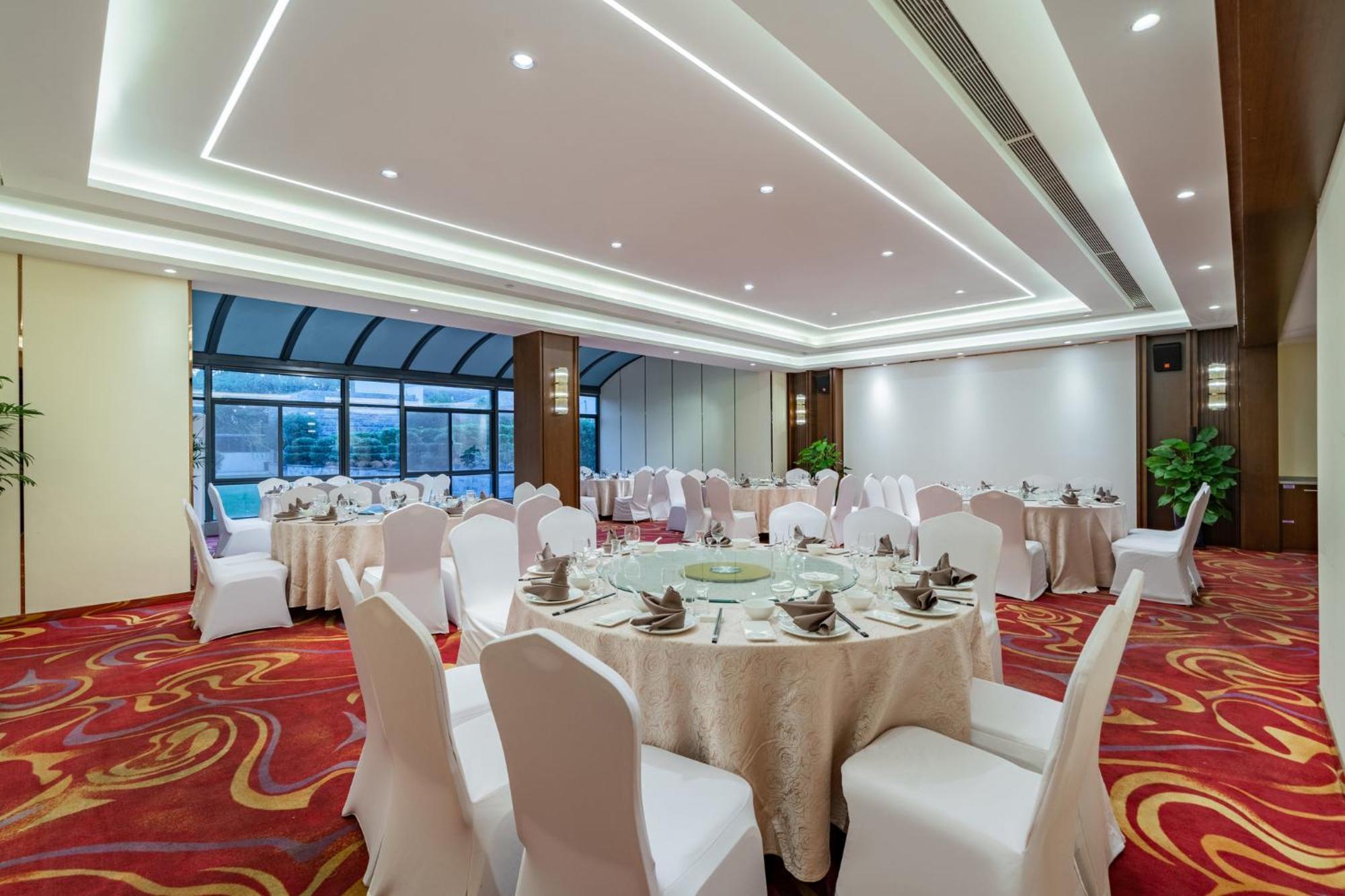 Holiday Inn Resort Chaohu Hot Spring By Ihg Hefei Exterior foto